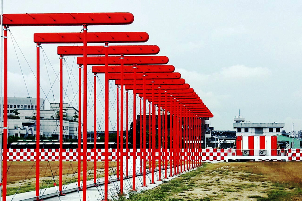 高雄機場27跑道左右定位臺